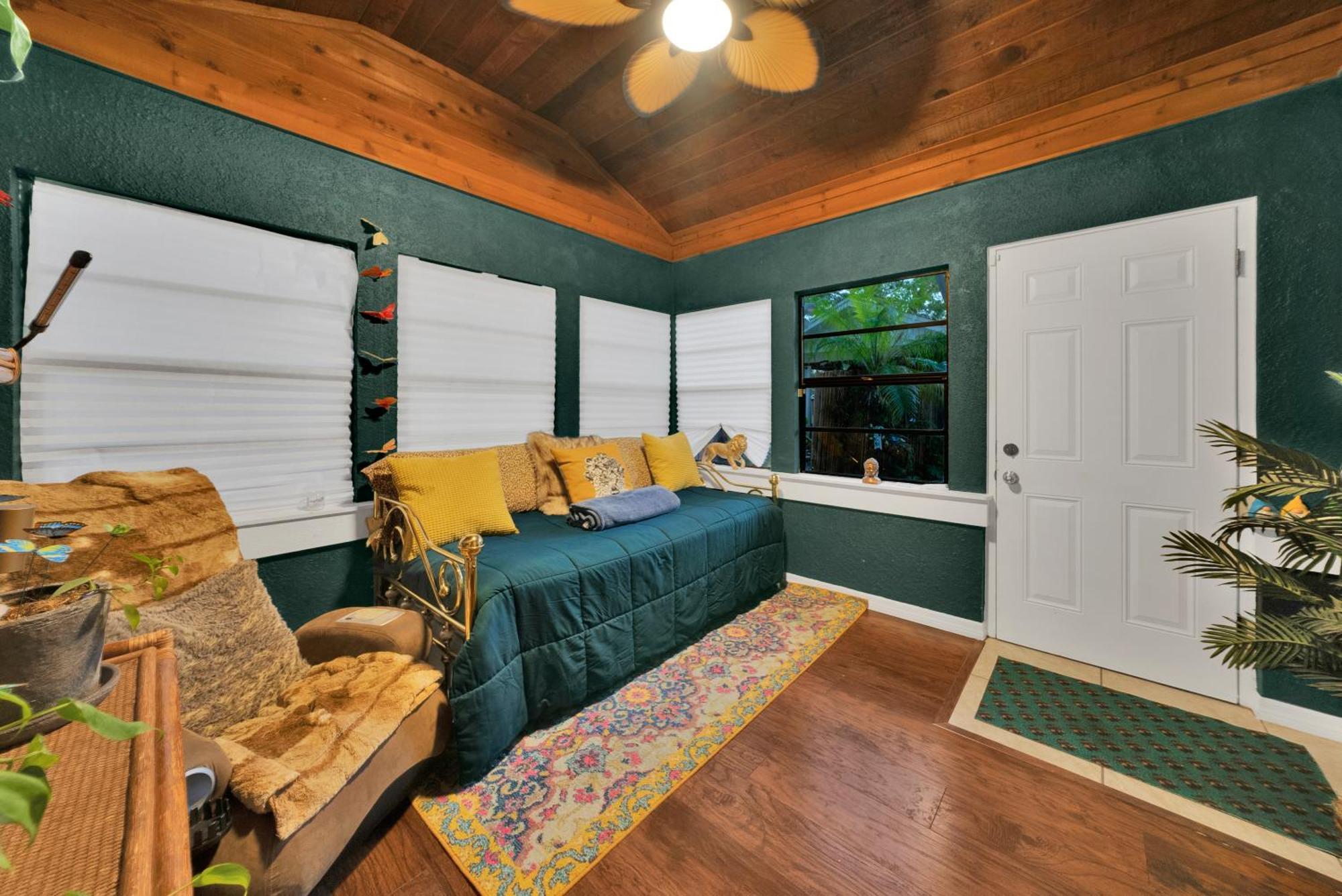 Zen Jungle House By Busch Gardens Sleeps 12 With Outdoor Games & Detached Play Space! Тампа Экстерьер фото